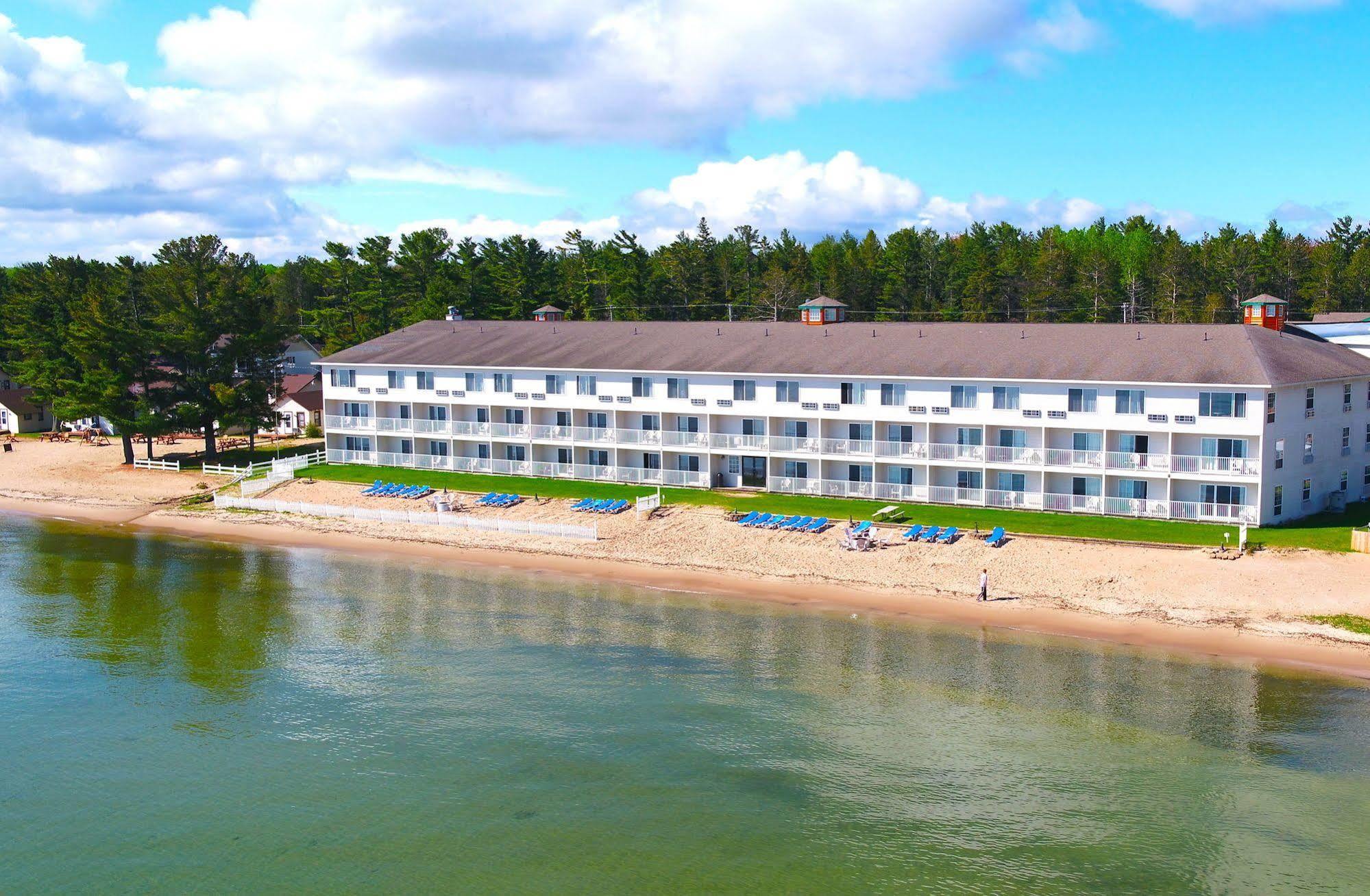 Bridge Vista Beach Hotel And Convention Center Mackinaw City Luaran gambar